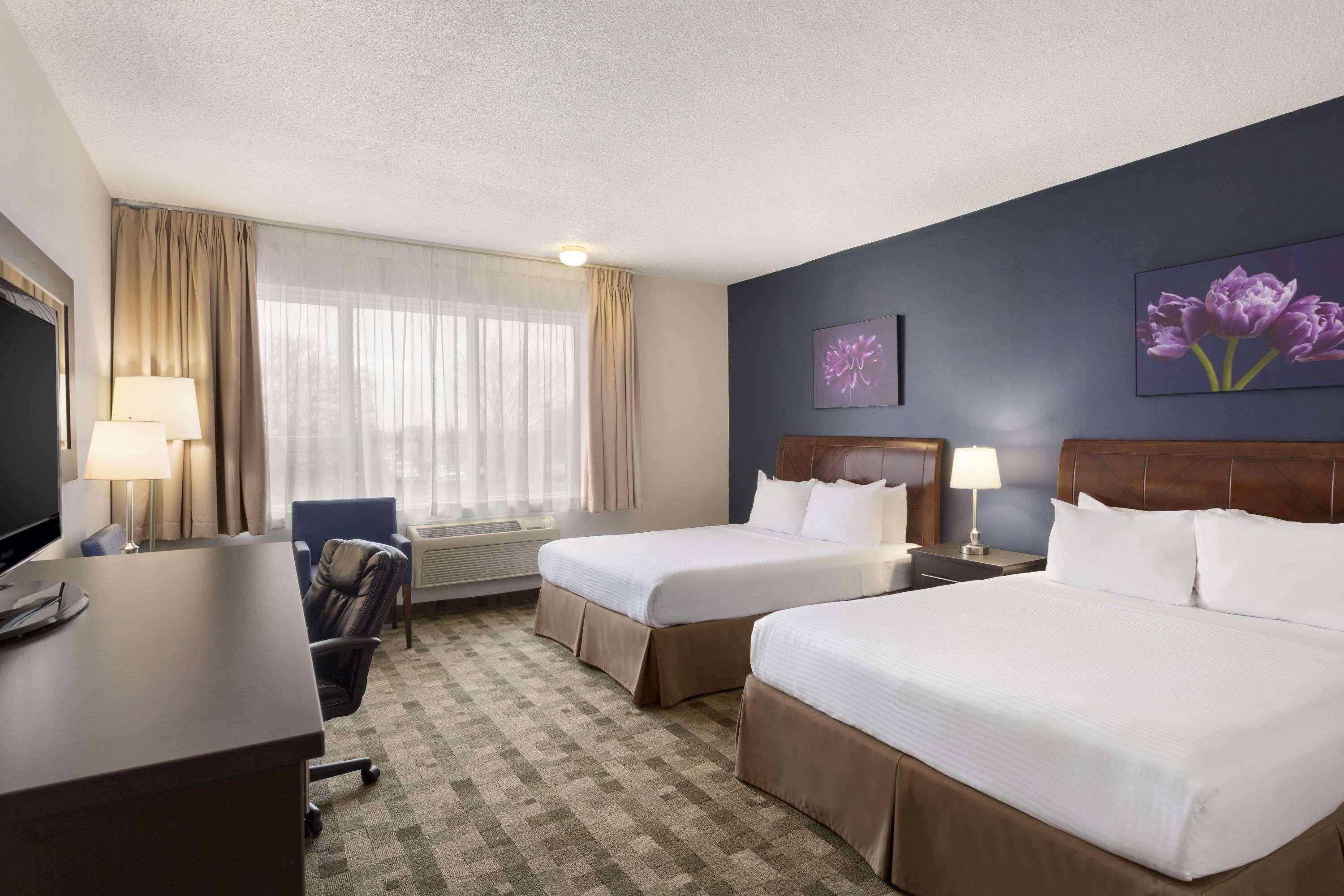 Days Inn By Wyndham Montreal Airport Conference Centre Dorval Εξωτερικό φωτογραφία