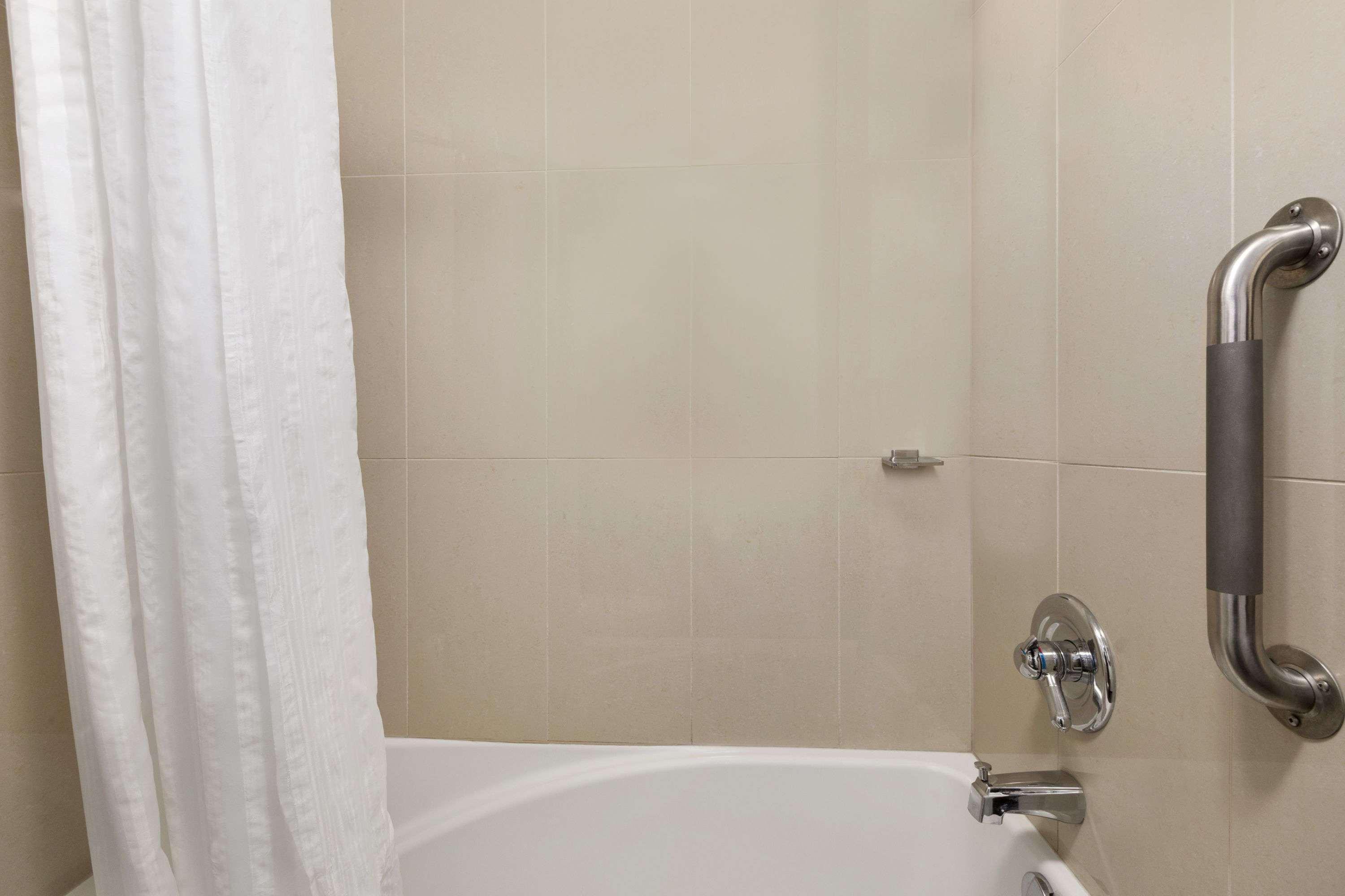 Days Inn By Wyndham Montreal Airport Conference Centre Dorval Εξωτερικό φωτογραφία