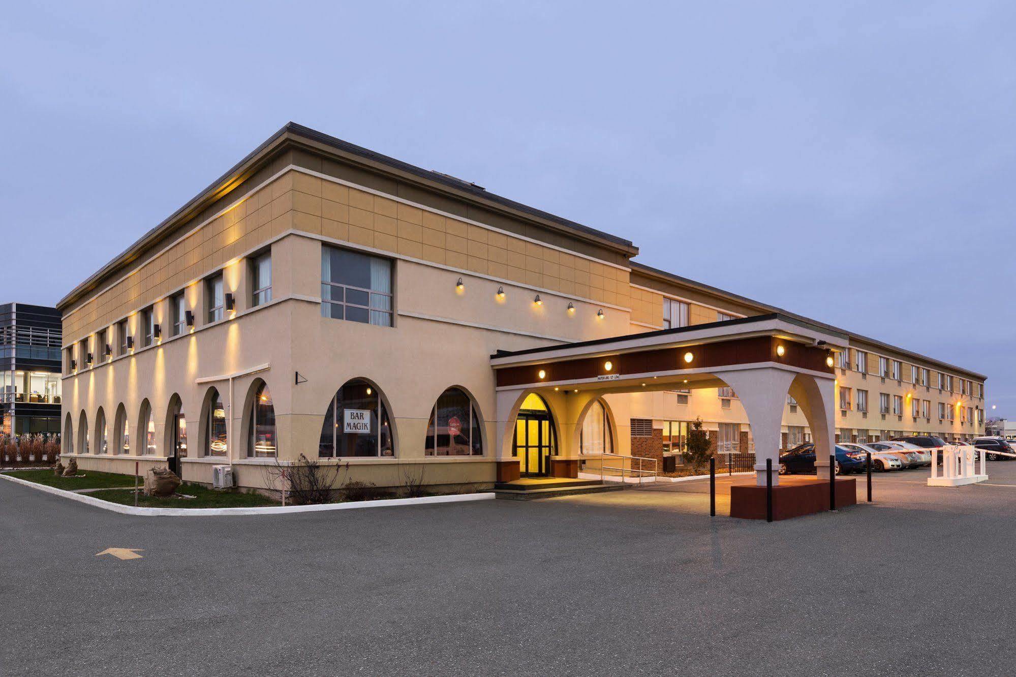 Days Inn By Wyndham Montreal Airport Conference Centre Dorval Εξωτερικό φωτογραφία